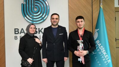 Türkiye Bilardo Şampiyonası’nda birinci olan Ahmet Kerem Yıldırım, Başiskele Belediye