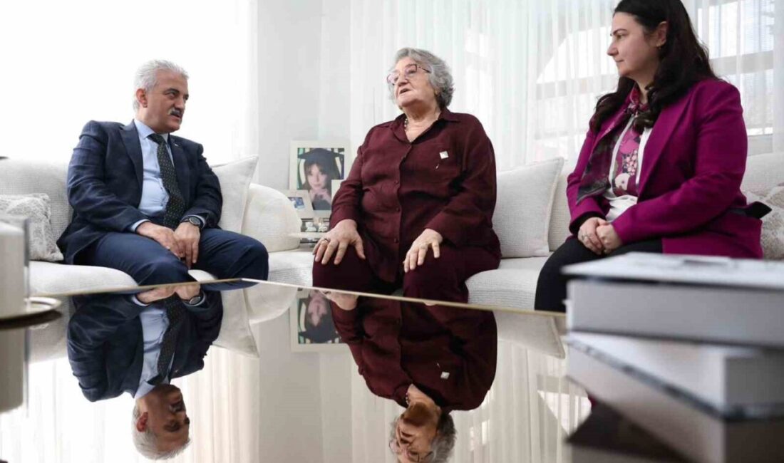 DÜZCE(İHA) – Düzce Valisi Mehmet Makas ve eşi Elif Makas,