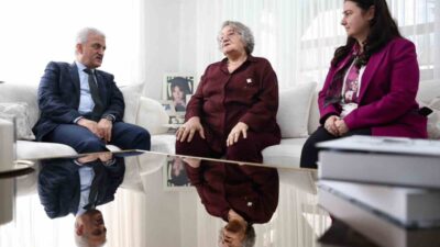 DÜZCE(İHA) – Düzce Valisi Mehmet Makas ve eşi Elif Makas,