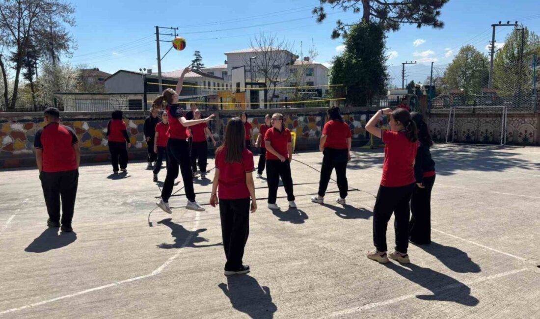 Düzce Belediyesi Gençlik ve Spor Hizmetleri Müdürlüğü, ‘Hareket Okulumda’ projesi