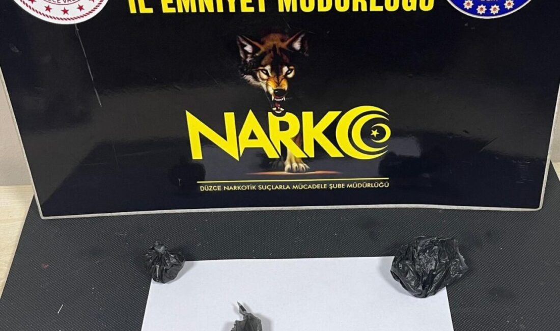 DÜZCE (İHA) – Düzce İl Emniyet Müdürlüğü ekiplerinin yaptığı operasyonla