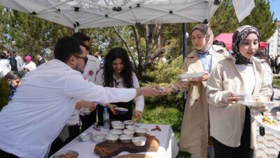 Kastamonu Üniversitesi öğrencileri tarafından Turizm Haftası etkinlikleri kapsamında 7 farklı