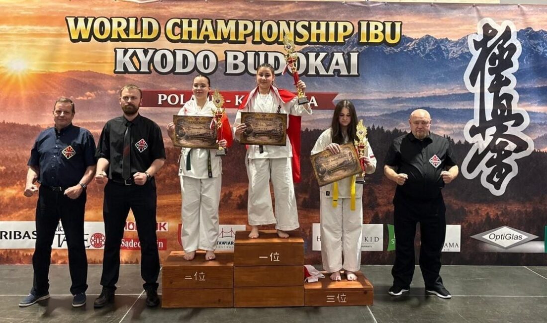 DÜZCE(İHA) – Düzce Valiliği uluslararası yarışmalarda şampiyon olan sporcuları kutladı.