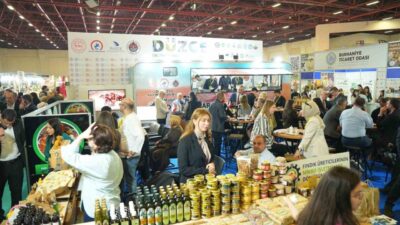 DÜZCE(İHA) – Bu yıl 17. gerçekleştirilen uluslararası yöresel ürünler fuarında