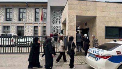 Sakarya’nın Akyazı ilçesinde, umre ibadetini yerine getirmek isteyen yaklaşık 200