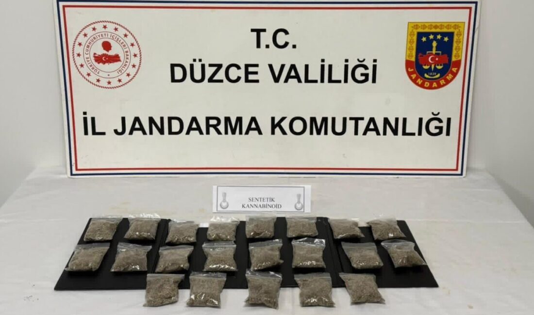 Düzce İl Jandarma Komutanlığı ekipleri, il dışından getirdiği uyuşturucuları satmak