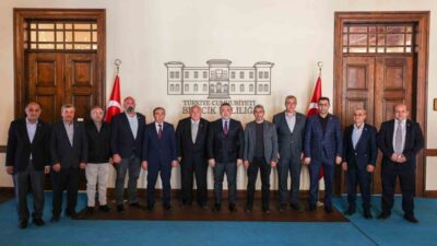 Bilecik Valisi Faik Oktay Sözer, Bilecik Muhtarlar Derneği Başkanı ve