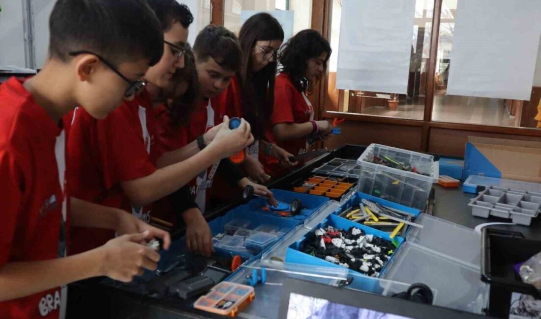 Yalova Mehmet Akif Ersoy Ortaokulu bünyesinde kurulan “Brainstorms” robotik takımı,