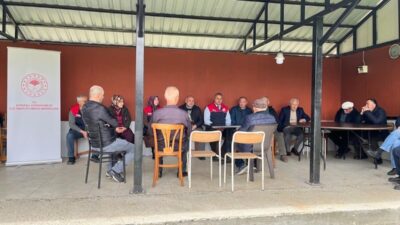 DÜZCE(İHA) – Düzce’nin Kaynaşlı ilçesinde üreticilerle buluşan yetkililer, tarımsal destekler,