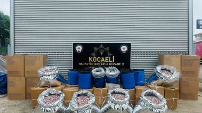 Kocaeli’nin Darıca ilçesinde polis ekiplerince bir iş yerine düzenlenen operasyonda,