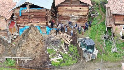 Kastamonu’nun Taşköprü ilçesinde ahırda yaşanan göçüğün altında kalan 63 yaşındaki