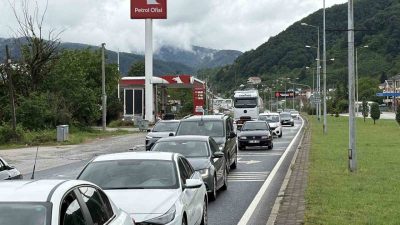 Kurban Bayramı’nın üçüncü gününde dönüş yolculukları başladı. D-100 Karayolu’nun Kaynaşlı