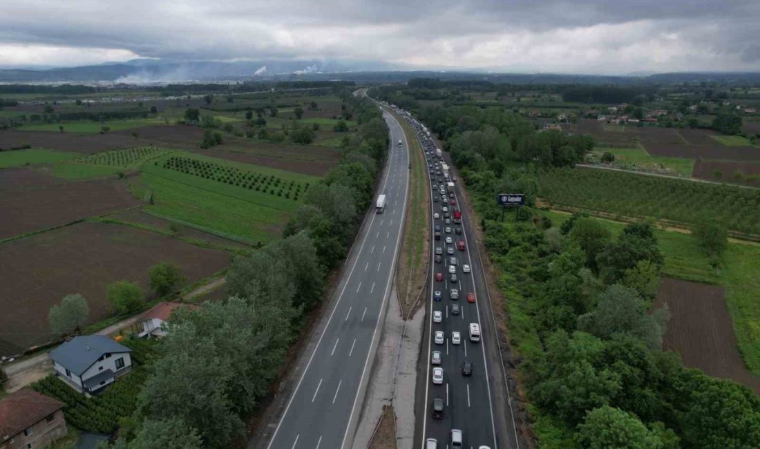 Kurban Bayramı tatilini şehir dışında geçirmek için erkenden yola çıkan