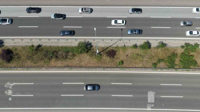Kurban Bayramı dönüşü nedeniyle Anadolu Otoyolu’nun Düzce geçişinde yoğunluk yaşanıyor.