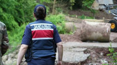 Kocaeli’nin Gölcük ilçesinde bayram ziyaretinden dönen anne ve oğlu, aşırı
