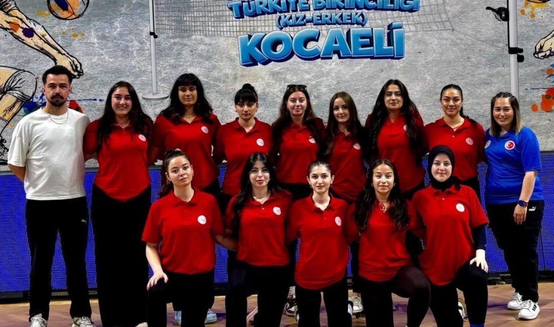 Bilecikli Halime Hatun ve Bilecik Kız Yurtları öğrencilerinden oluşan kız