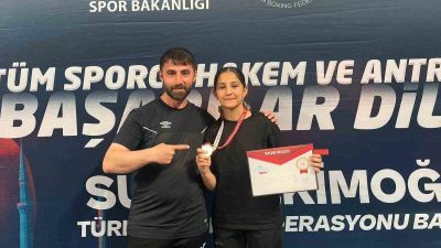 Bilecikli boksör Yaprak Altundal Türkiye şampiyonu oldu. Bayburt’ta düzenlenen Türkiye