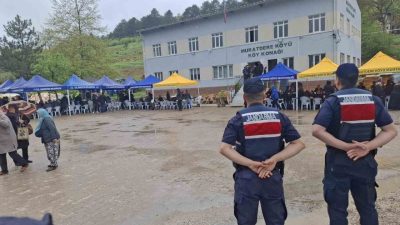 Bilecik’te yaklaşık 250 vatandaşın katılımı ile yağmur duası yapıldı. Bozüyük