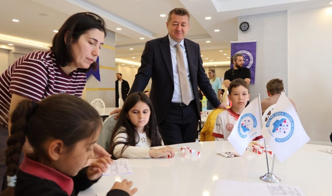 Bilecik’te düzenlenen Akıl ve Zekâ Oyunları Turnuvası’nda 60 öğrenci strateji