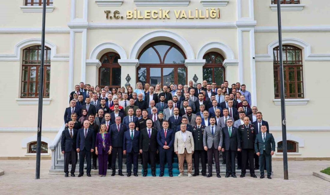 Bilecik Valisi Faik Oktay Sözer, Kurban Bayramı dolayısıyla düzenlenen bayramlaşma