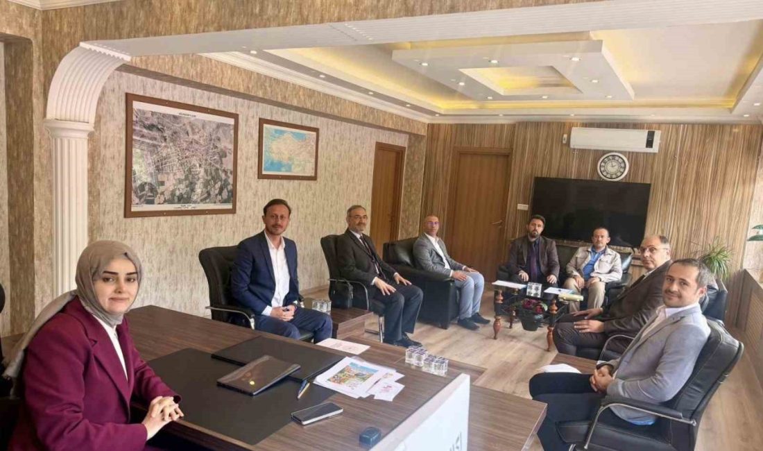 Bilecik’te çocuk ve ailelere yönelik projeler masaya yatırıldı Bilecik’in Gölpazarı ilçesinde çocuk ve ailelere yönelik projeler masaya yatırıldı.