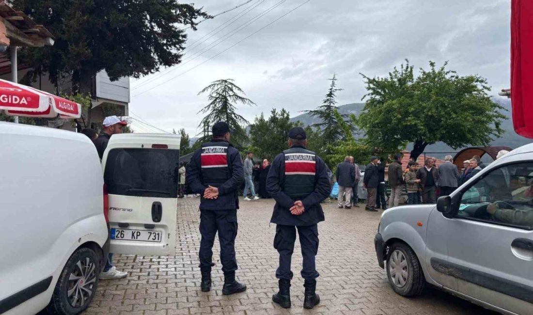 Bilecik’te Hıdırellez şenliklerinde güvenlik önlemi Bilecik’in Gölpazarı ilçesinde yaklaşık 900 kişinin katılımıyla düzenlenen Hıdırellez şenliklerinde
