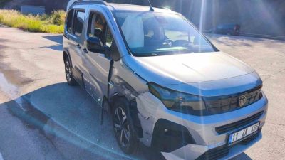 Bilecik’te iki otomobilin çarpışması sonucu meydana gelen trafik kazasında 4