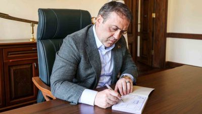 Bilecik Valisi Faik Oktay Sözer, Gazze için kurban bağışında bulundu.