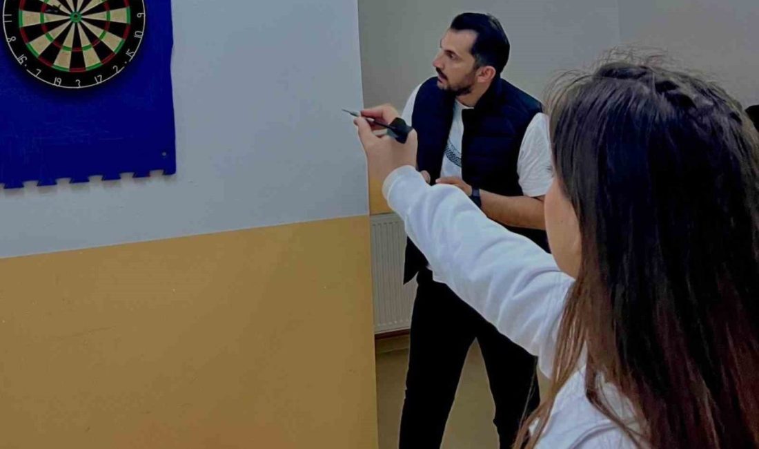 Bilecik’in Pazaryeri ilçesinde Liseler Arası Dart Turnuvası tamamlandı. Pazaryeri ilçesinde