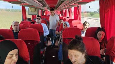 Bilecik’te şehirlerarası bir yolcu otobüsünde jandarma trafik ekiplerince sivil denetim