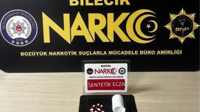 Bilecik’in Bozüyük ilçesinde gerçekleştirilen uyuşturucu operasyonunda 2 şüpheli yakalandı. Edinilen