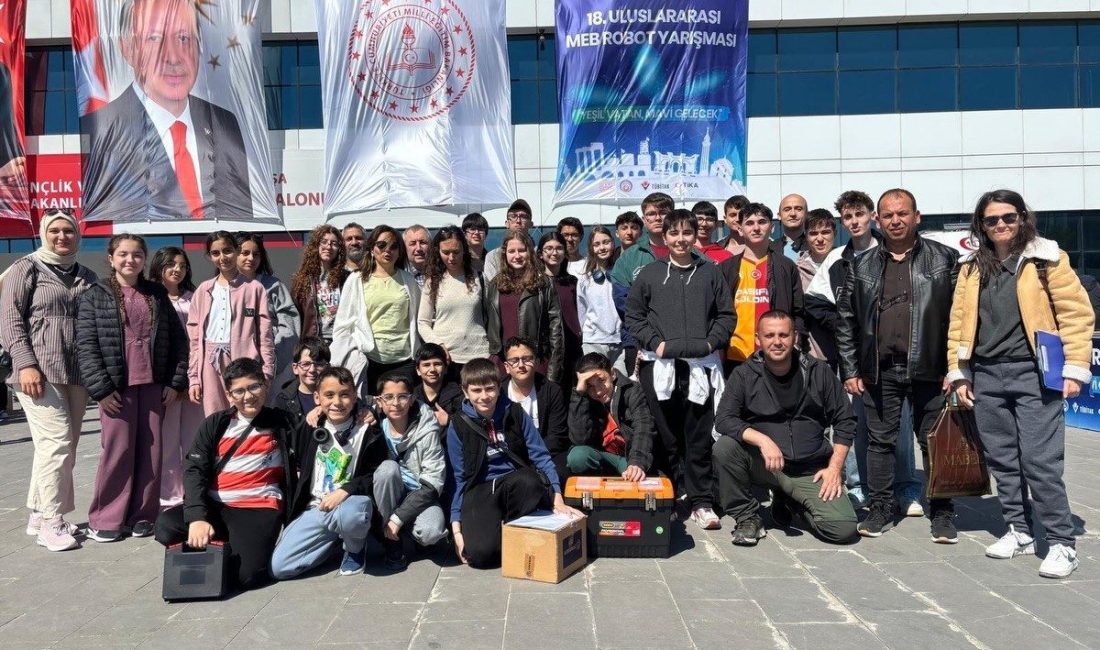 Bilecik’ten Milli Eğitim Bakanlığı (MEB) Robot Yarışması’na 193 kişi katıldı.