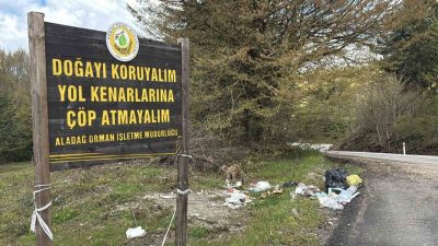 Bolu’da doğa harikası Gölcük Tabiat Parkı güzergahında ‘Çöp atmayın’ uyarısının