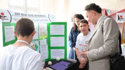 Bilecik’in Bozüyük ilçesi Arif Nihat Asya Ortaokulunda düzenlenen TÜBİTAK 4006-B