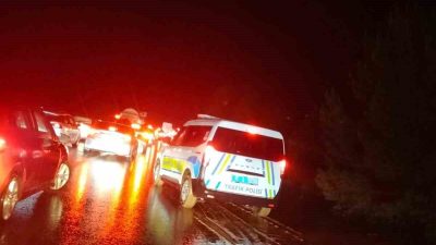 Bilecik’in Osmaneli ilçesinde etkili olan yağış sonrası dere yatağından taşan