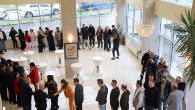 Düzce Üniversitesi tarafından geleneksel olarak düzenlenen bayramlaşma töreni, Cumhuriyet Konferans