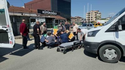 DÜZCE(İHA) – Düzce’de meydana gelen trafik kazasında minibüs ile motosiklet