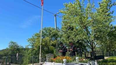 DÜZCE (İHA) – Düzce İl Jandarma Komutanlığı ekipleri, 1995 yılında