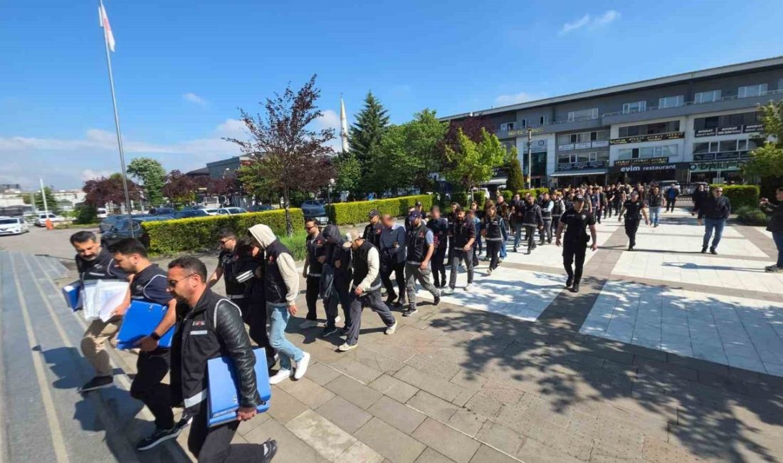 DÜZCE (İHA) – Düzce’de meslek lisesinde okuyan öğrencileri staj yapıyor