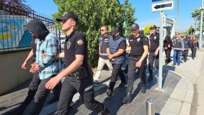 DÜZCE (İHA) – Düzce’de meslek lisesinde okuyan öğrencileri staj yapıyor