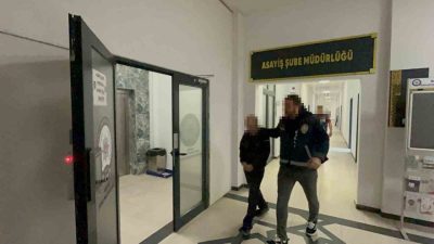Kocaeli’nin Çayırova ve Derince ilçelerinde evlerden ziynet eşyası çaldığı belirlenen