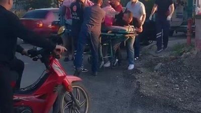 Sakarya’nın Akyazı ilçesinde evinde göğüs ağrısı şikayetiyle fenalaşan kişi, yakınları