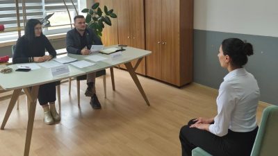 Kastamonu Üniversitesi Sivil Havacılık Yüksekokulu öğrencileri, mülakat simülasyonunda deneyim kazandı.