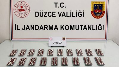 Düzce’nin Çilimli ilçesinde jandarma ekiplerince takibe alınarak durdurulan araçta 266