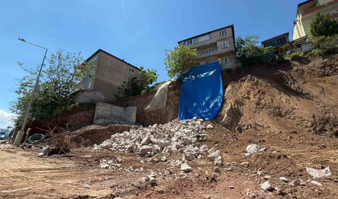 İzmit Belediyesinden iki gün önce Topçular Mahallesi’nde 5 binanın tahliyesine