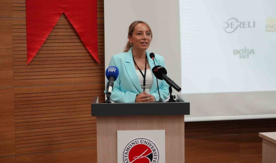Kastamonu Üniversitesi’nde gerçekleştirilen sempozyumda konuşan Türk Bulgar İş Kadınları Derneği