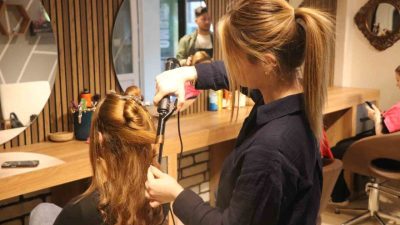 Bolu’da kuaför ve güzellik salonları randevulu sistemle yoğun bayram mesailerini