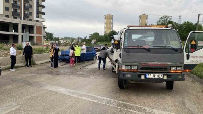 Kastamonu’da 2 otomobil, 2 cip ve 1 minibüsün yağmur sebebiyle