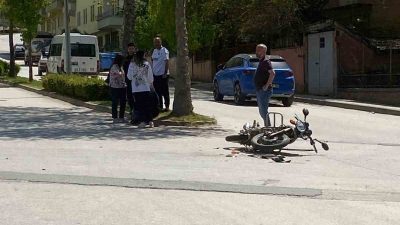 Kastamonu’nun Taşköprü ilçesinde meydana gelen motosiklet kazasında 1 kişi yaralandı.
