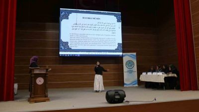 Kastamonu’da Hadis-i Şerif Ezbere Okuma Yarışması’nda 40 hadis-i şerifi Arapça